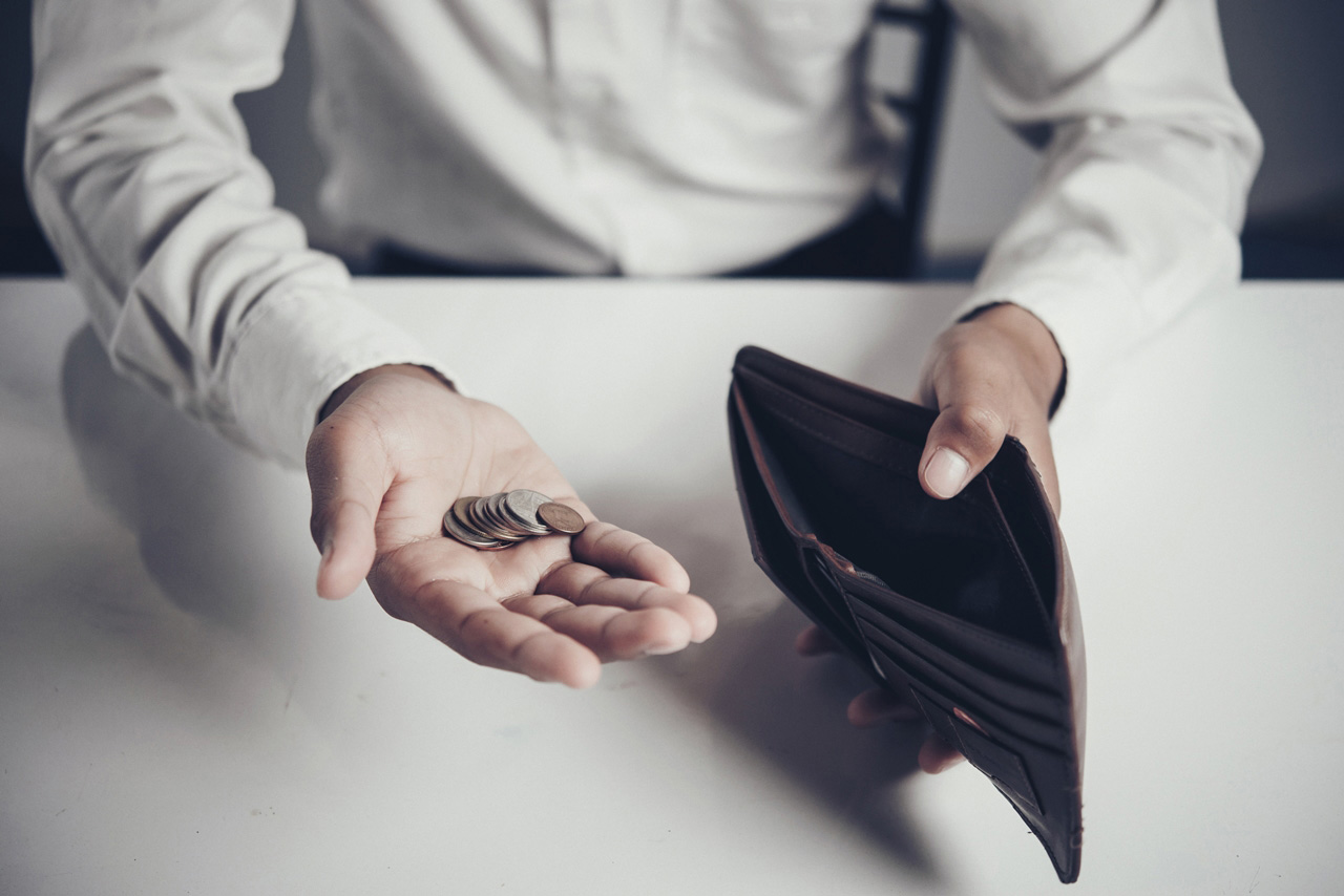 委託討債要有明確的債務資料，像是債務金額、利率與還款計劃等，以便債務人了解債務情況。